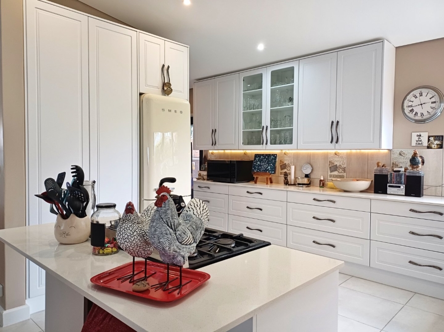 4 Bedroom Property for Sale in Tergniet Western Cape